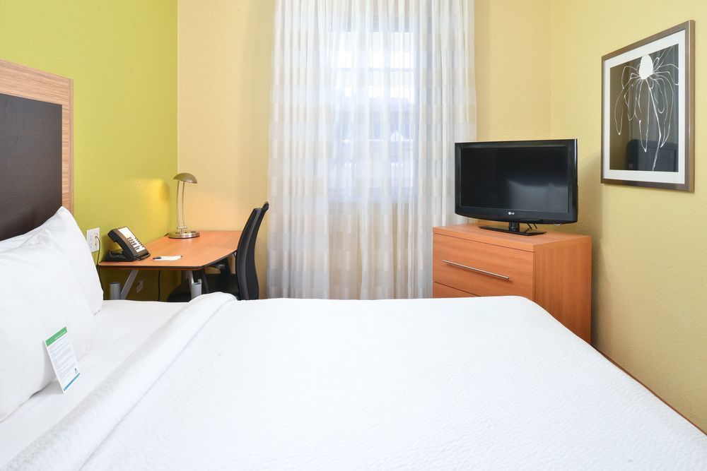 Towneplace Suites By Marriott Miami Airport W Doral Bagian luar foto